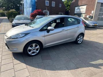 Ford Fiesta 1.25 Limited beschikbaar voor biedingen