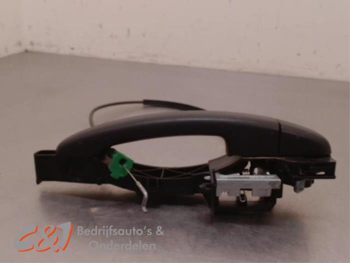 Portiergreep 2Deurs links van een Fiat Talento, Auto-onderdelen, Carrosserie en Plaatwerk, Fiat, Gebruikt, 3 maanden garantie