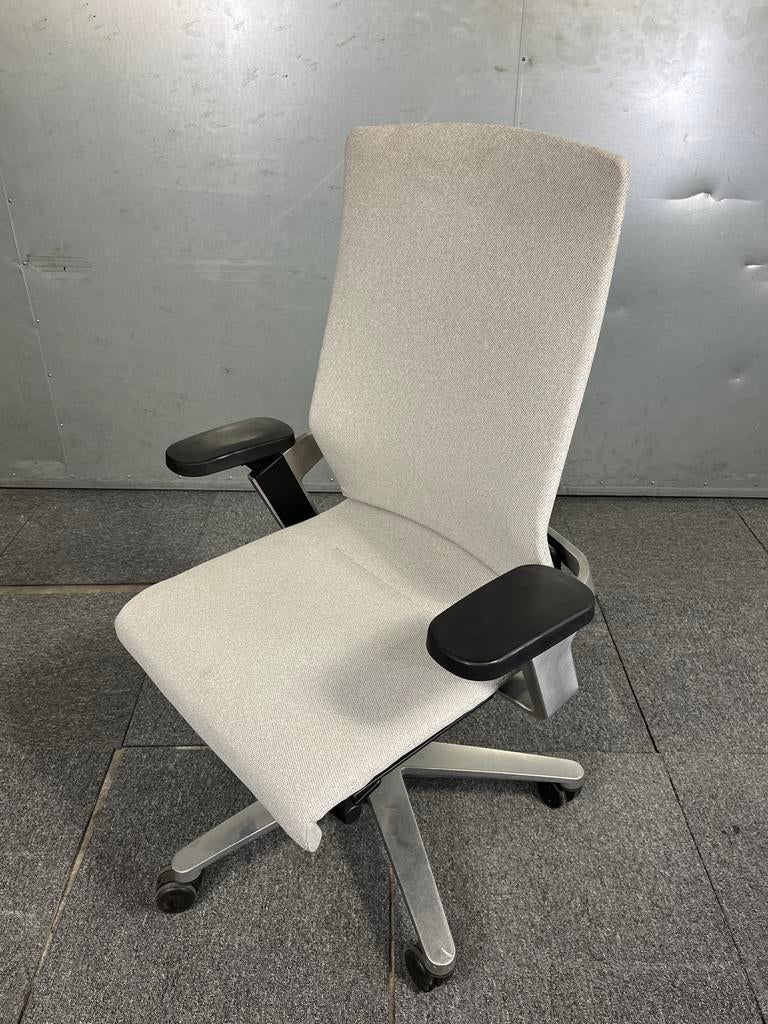 Wilkhahn ON bureaustoel, Huis en Inrichting, Bureaustoelen, Zo goed als nieuw, Bureaustoel, Grijs, Ergonomisch, Ophalen