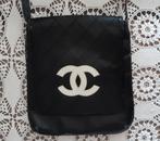 Tasje met chanel logo, Ophalen of Verzenden, Gebruiksvoorwerp