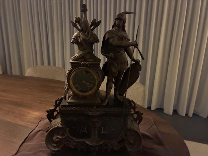 Antieke Klok uit 1870-1880, Antiek en Kunst, Antiek | Klokken, Ophalen