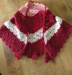 Gehaakte omslagdoek rood/wit, Kleding | Dames, Overige Dameskleding, Handgemaakt, Ophalen of Verzenden, Nieuw