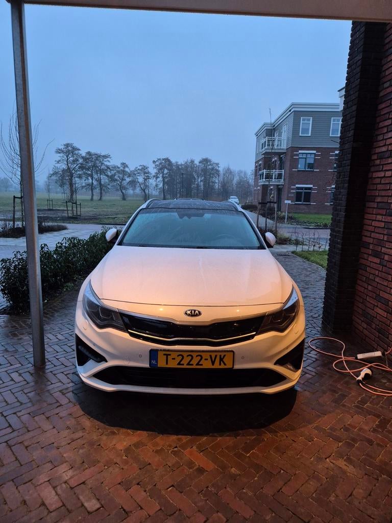 Kia Optima Sportswagon 2.0 GDi Phev 205pk AT6 2020 Wit, Auto's, Kia, Particulier, Optima Sportswagon, 360° camera, ABS, Achteruitrijcamera