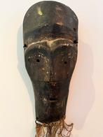 LOT: 2508R-Afrikaans Houten Masker met Natuurlijke Vezels, Ophalen of Verzenden