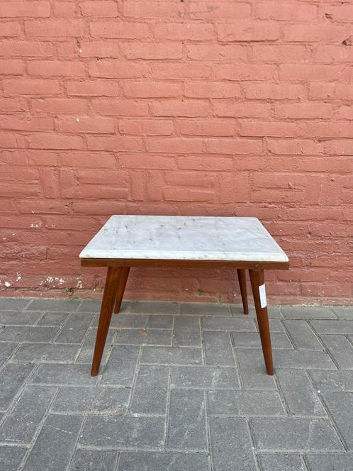 Vintage teakhouten tafeltje met marmeren blad., Huis en Inrichting, Woonaccessoires | Overige, Gebruikt, Ophalen of Verzenden