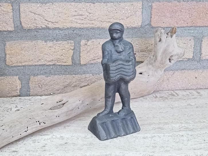 bronzen beeldje Marlies Noordkamp "de dakdekker", Verzamelen, Beelden en Beeldjes, Zo goed als nieuw, Mens, Ophalen of Verzenden