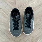 Puma grijze sneakers met glitter maat 22 | Stevig & speels, Gebruikt, Verzenden, Jongen of Meisje, Puma