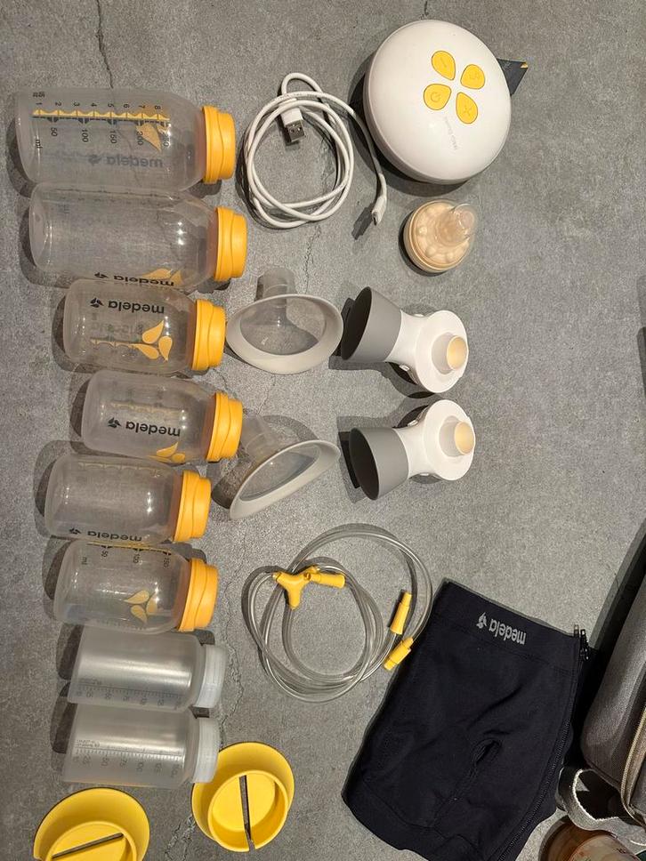 Medela Swing Maxi borstkolf set + extra's, Kinderen en Baby's, Babyvoeding en Toebehoren, Gebruikt, Borstkolf, Ophalen of Verzenden