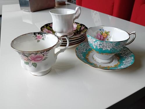 Royal Albert Concerto provincial Flowers en Enchantment, Huis en Inrichting, Keuken | Servies, Zo goed als nieuw, Kop(pen) en/of Schotel(s)