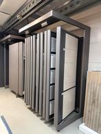 Tegelkasten, Ophalen