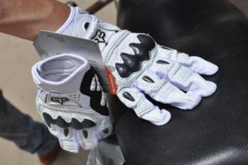 FOX Racing Handschoenen BOMBER Wit/zwart Maat L  beschikbaar voor biedingen