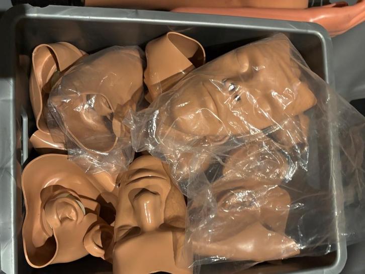 Ambuman reanimatiepop, Hobby en Vrije tijd, Cursusmateriaal, Zo goed als nieuw, Overige typen, Boek, Ophalen of Verzenden