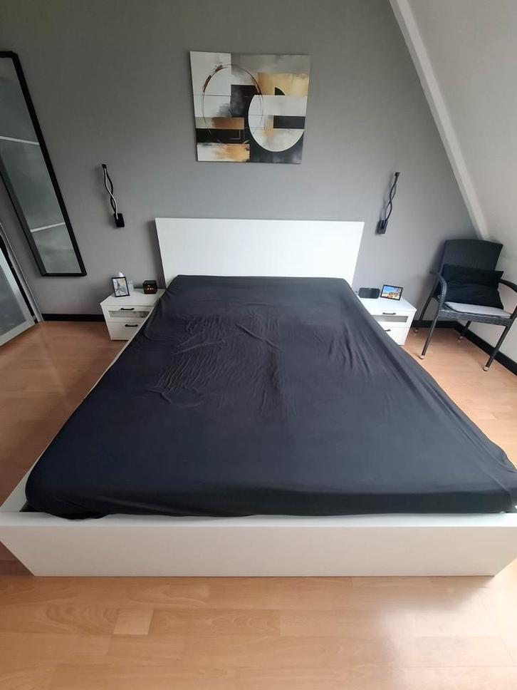 Mooi bedframe Malm IKEA, Huis en Inrichting, Slaapkamer | Bedden, Zo goed als nieuw, Tweepersoons, 140 cm, Hout, Wit, Ophalen