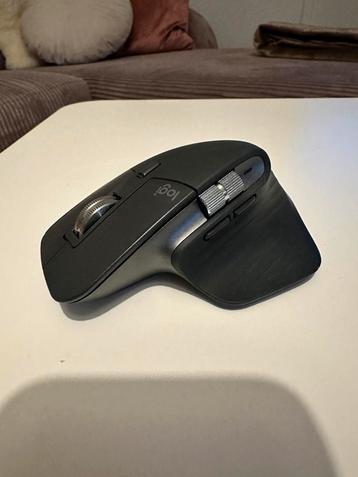 Logitech MX master 3  beschikbaar voor biedingen