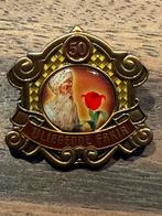Efteling jubileum pin50 jaar vliegende Fakir, Verzamelen, Efteling, Ophalen of Verzenden, Zo goed als nieuw, Button of Speldje