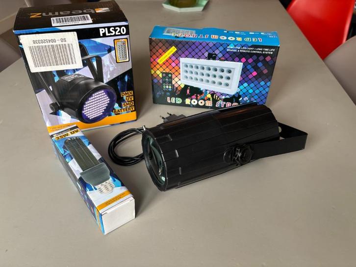 BeamZ LED Moon Flower UV black light en strobe party feest, Muziek en Instrumenten, Licht en Laser, Zo goed als nieuw, Licht, Geluidgestuurd
