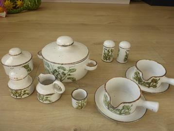  Serviesdelen wedgwood midwinter stonehenge greenleaves beschikbaar voor biedingen