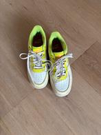 Nike Airforce 1 Wit/Neon Geel Maat 37.5, Ophalen of Verzenden, Gebruikt, Jongen of Meisje, Schoenen