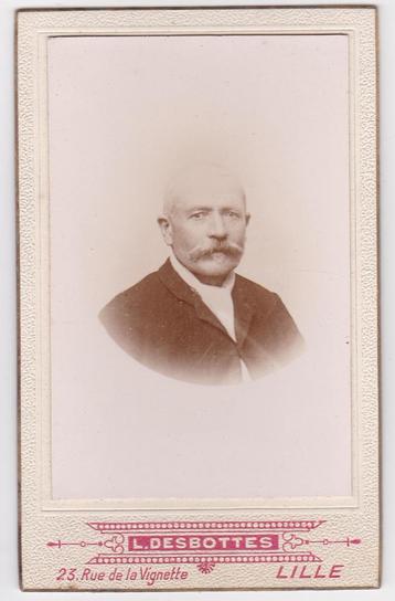 CDV van een Man - Foto L. Desbottes Lille - beschikbaar voor biedingen