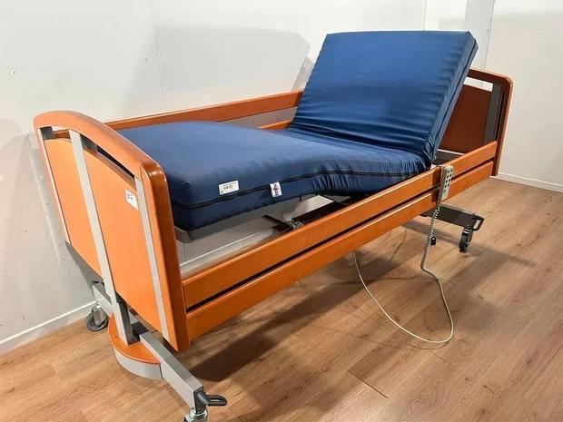 Elektrisch hoog-laag bed, Diversen, Verpleegmiddelen, Gebruikt, Ophalen