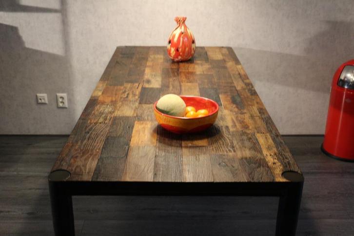 Eettafel Merk: Dutchbone van gerecycled hardhout, Huis en Inrichting, Tafels | Eettafels, Zo goed als nieuw, 50 tot 100 cm, 200 cm of meer