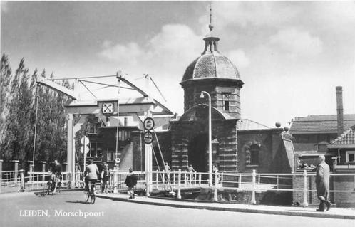 (380-958-033) Leiden Morschpoort, Verzamelen, Ansichtkaarten | Nederland, Zuid-Holland, Verzenden