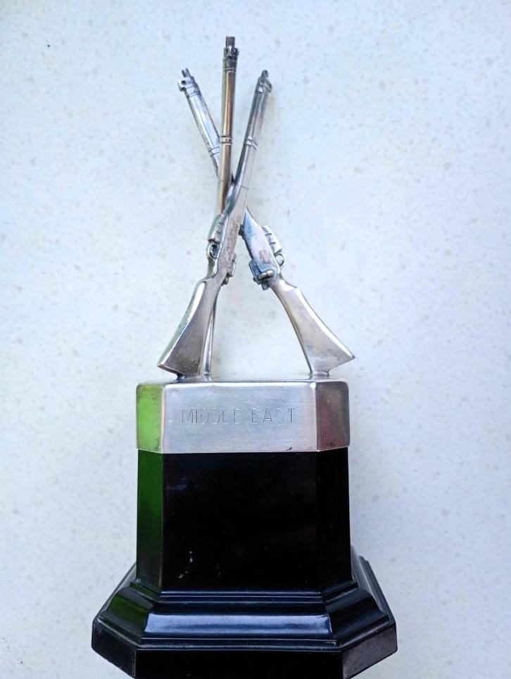 Militaire trofee Battle Trophy 1958 Lee‑Enfield, Verzamelen, Militaria | Algemeen, Landmacht, Miniatuur of Beeldje, Engeland, Ophalen of Verzenden