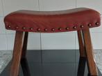 Heel mooi voetenbankje met old saddle leer cognac kleur, Minder dan 50 cm, Ophalen of Verzenden, Zo goed als nieuw, Rechthoekig