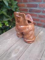 30 cm. Bloempot in de vorm van tuinbroek. Aardewerk, 25 tot 40 cm, Ophalen of Verzenden, Zo goed als nieuw, Minder dan 40 cm
