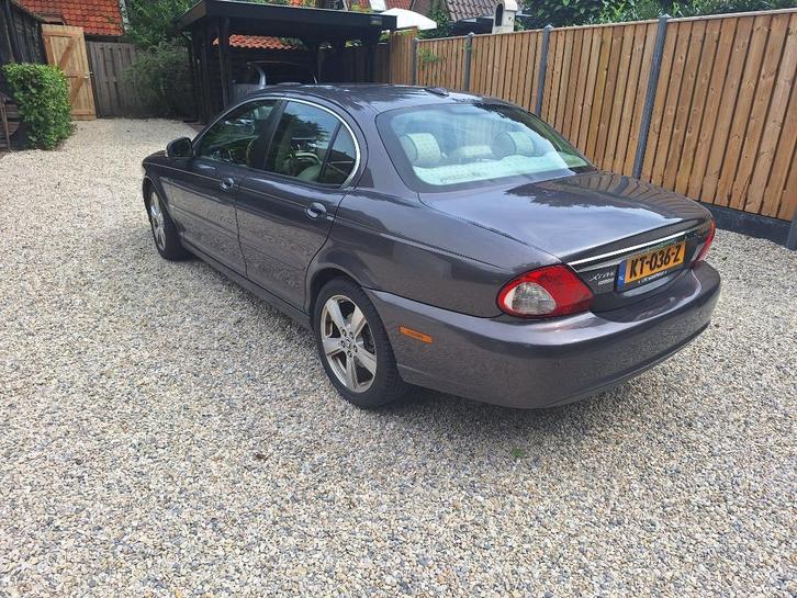 Jaguar X-Type 2.2 D I4 Executive AUT 2008 Grijs, Auto's, Jaguar, Particulier, X-Type, ABS, Airbags, Airconditioning, Alarm, Bluetooth