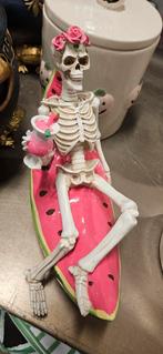 Skelet op watermeloen. Halloween beeld, Ophalen of Verzenden, Zo goed als nieuw