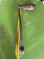 Oude Handzwengel met Houten Handvat, Doe-het-zelf en Verbouw, Gereedschap | Handgereedschap, Ophalen of Verzenden, Gebruikt