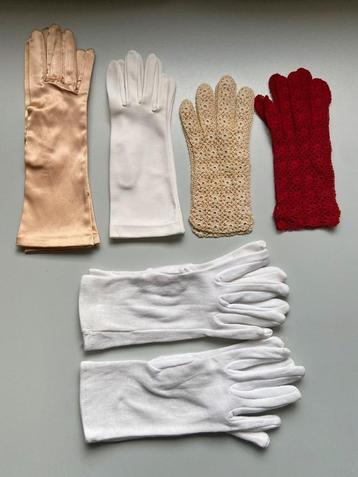 Vintage Lange Handschoenen Wit Creme Rood Zalmkleur beschikbaar voor biedingen