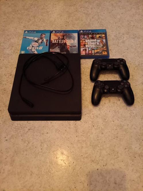 Playstation 4 met 2 controllers en games, Spelcomputers en Games, Spelcomputers | Sony PlayStation 4, Gebruikt, Slim, 500 GB, Met 2 controllers