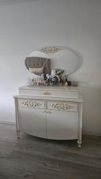 Istikbal kledingkast, kaptafel en nachtkastje, Met deur(en), Overige materialen, Gebruikt, 200 cm of meer