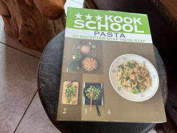 Kookschool Pasta - 80 Recepten beschikbaar voor biedingen