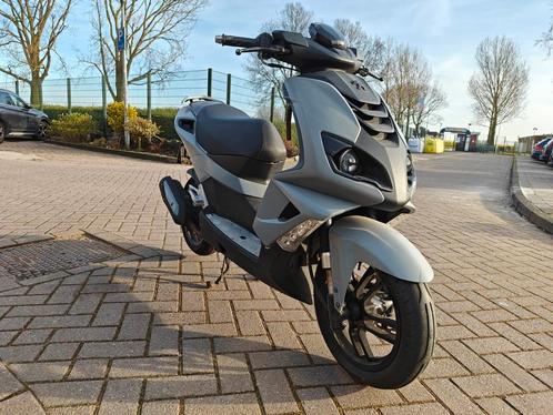 Peugeot speedfight 4 snor nardo grey!, Fietsen en Brommers, Scooters | Peugeot, Gebruikt, Speedfight, Ophalen of Verzenden