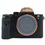 SONY A7R II (BODY) + VG-C2EM + 5 ACCU'S, Audio, Tv en Foto, Fotocamera's Digitaal, 42 Megapixel, Ophalen of Verzenden, Zo goed als nieuw