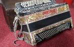 ANTIEK PAGANINI ACCORDEON {120 BAS} INGELEGD MET PARELMOER+L, Muziek en Instrumenten, Accordeons, Gebruikt, Knopaccordeon, 120-bas