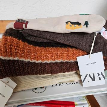 Zara Kleding ( wolletjes )Maat 98/104 - Nieuw beschikbaar voor biedingen