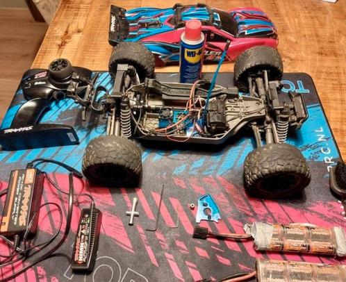 Traxxas rustler 4x4, Hobby en Vrije tijd, Modelbouw | Radiografisch | Auto's, Gebruikt, Auto offroad, Elektro, Ophalen of Verzenden