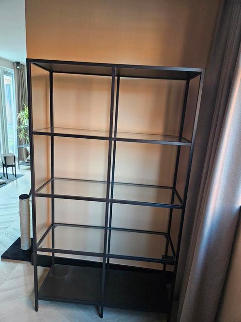 VITTSJÖ
Stellingkast, zwartbruin/glas, 100x175 cm, Huis en Inrichting, Kasten | Stellingkasten, Zo goed als nieuw, Ophalen