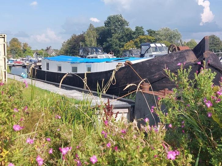 Tjalk 1907: Woonboot Woonschip Prijsverlaging € 14.500,-., Huizen en Kamers, Woonboten te koop, Friesland, D