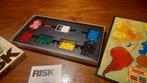 Risk witte doos jaren 80 1982 inhoud heel mooi doos minder, Hobby en Vrije tijd, Parker, Ophalen of Verzenden, Een of twee spelers