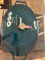 Nieuwe gietijzeren Staub Cocotte 32 cm La Mer in de doos, Gietijzer, Nieuw, Ophalen of Verzenden, Staub