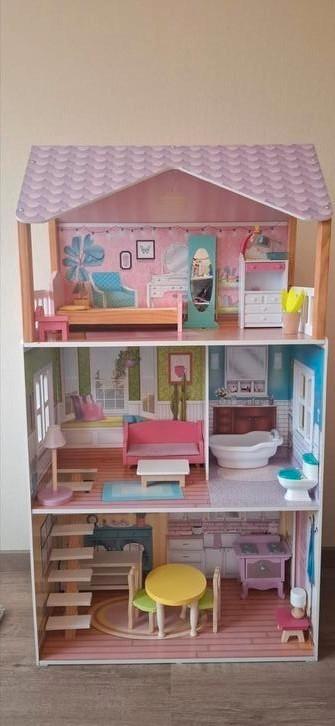 Barbiehuis kidkraft beschikbaar voor biedingen