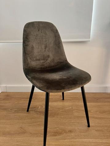 6x Eetkamerstoel velvet beschikbaar voor biedingen
