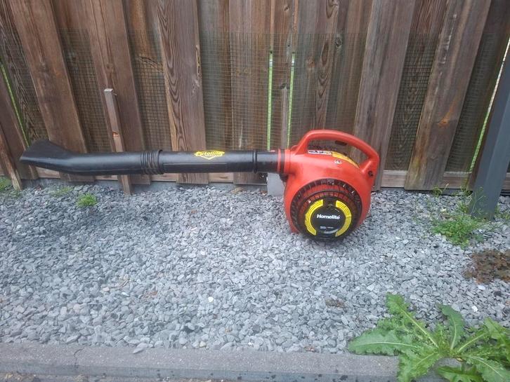 Homelite 2-takt benzine bladblazer – licht en krachtig, Tuin en Terras, Bladblazers, Gebruikt, Handgedragen, Benzine, Ophalen of Verzenden