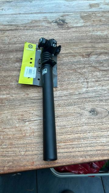 Post Moderne Zadelpen Verend 27,2 X 300 Mm Aluminium Zwart beschikbaar voor biedingen