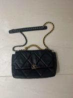 Chanel bag, Gebruikt, Ophalen of Verzenden, Schoudertasje, Zwart